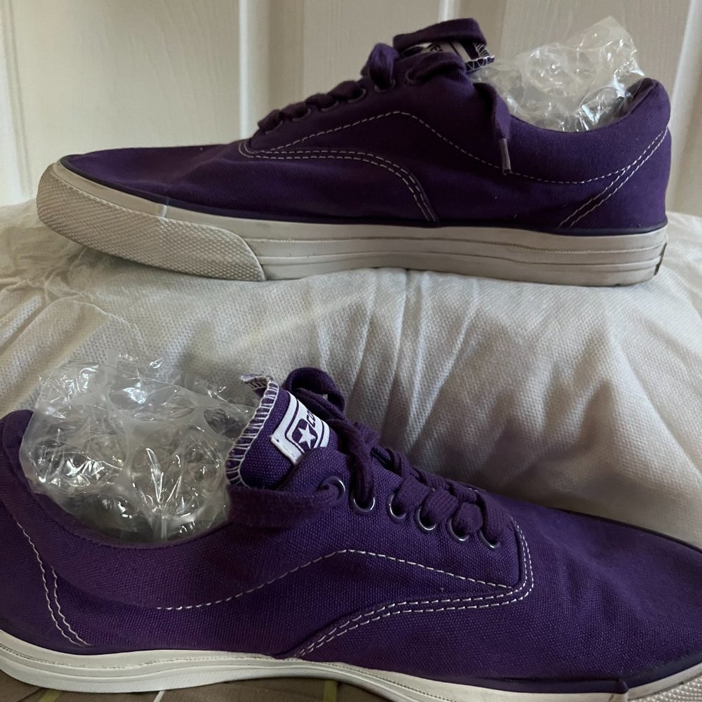 EUC CTAS low top kicks with cushion ankle (11M; 12.5W) - Picture 2 of 6